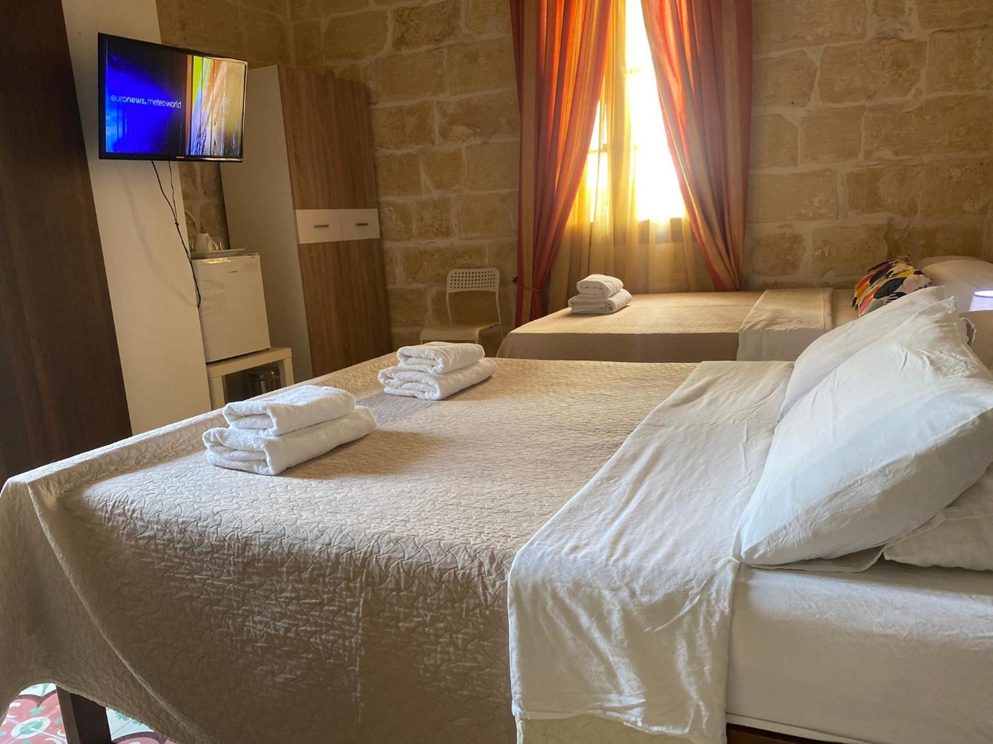Xemx Hotel Qala Ngoại thất bức ảnh