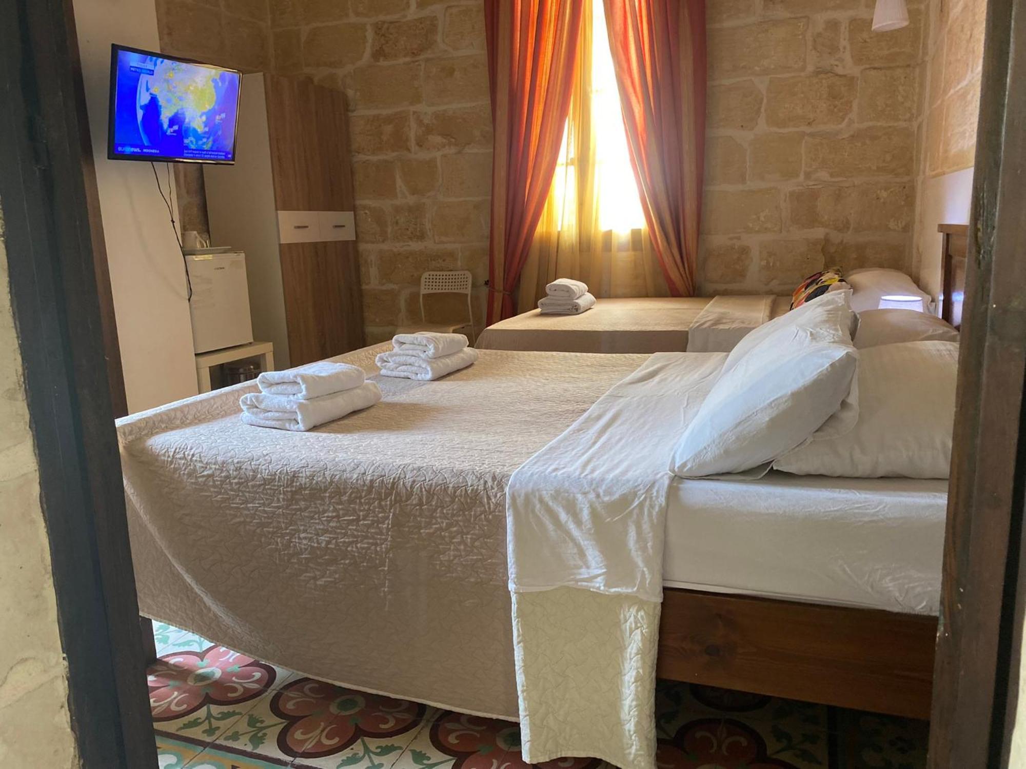 Xemx Hotel Qala Ngoại thất bức ảnh