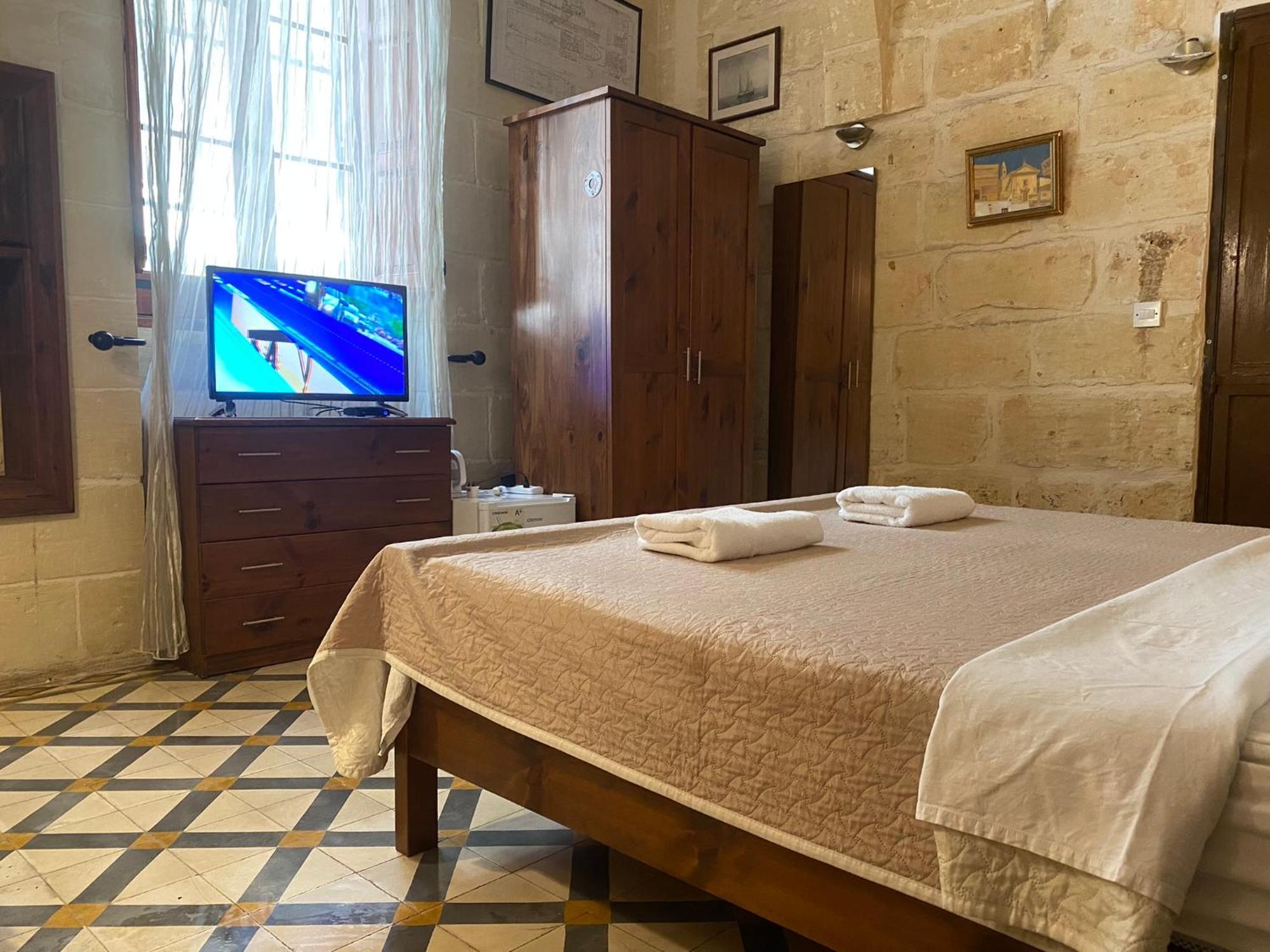 Xemx Hotel Qala Ngoại thất bức ảnh