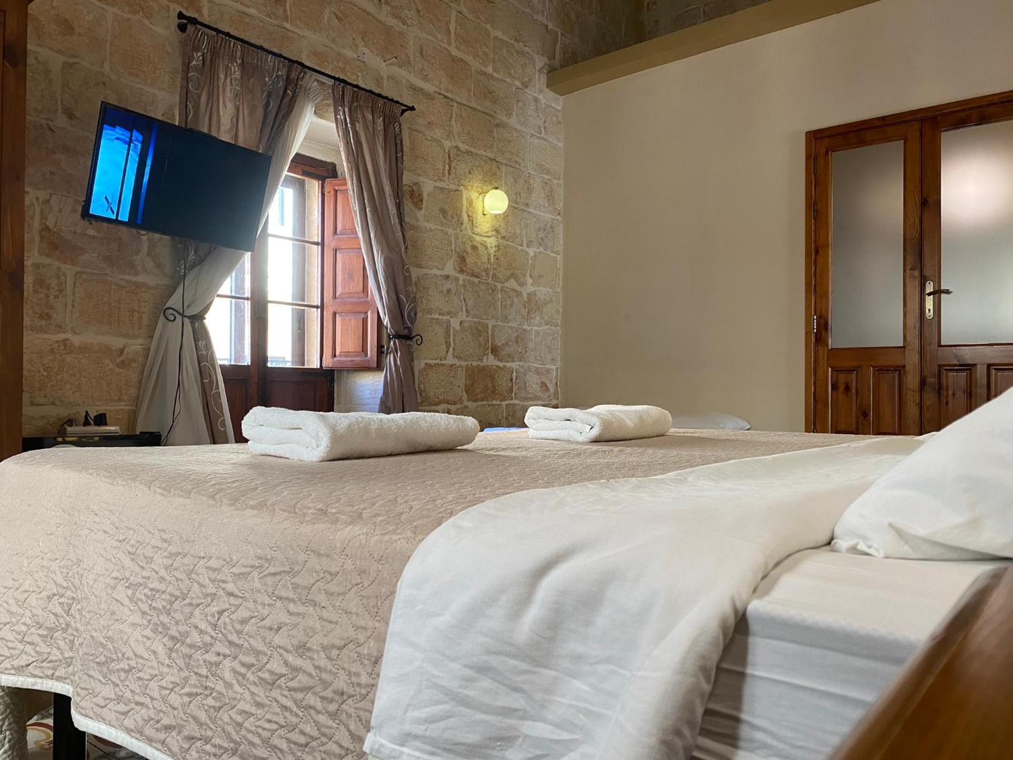 Xemx Hotel Qala Ngoại thất bức ảnh