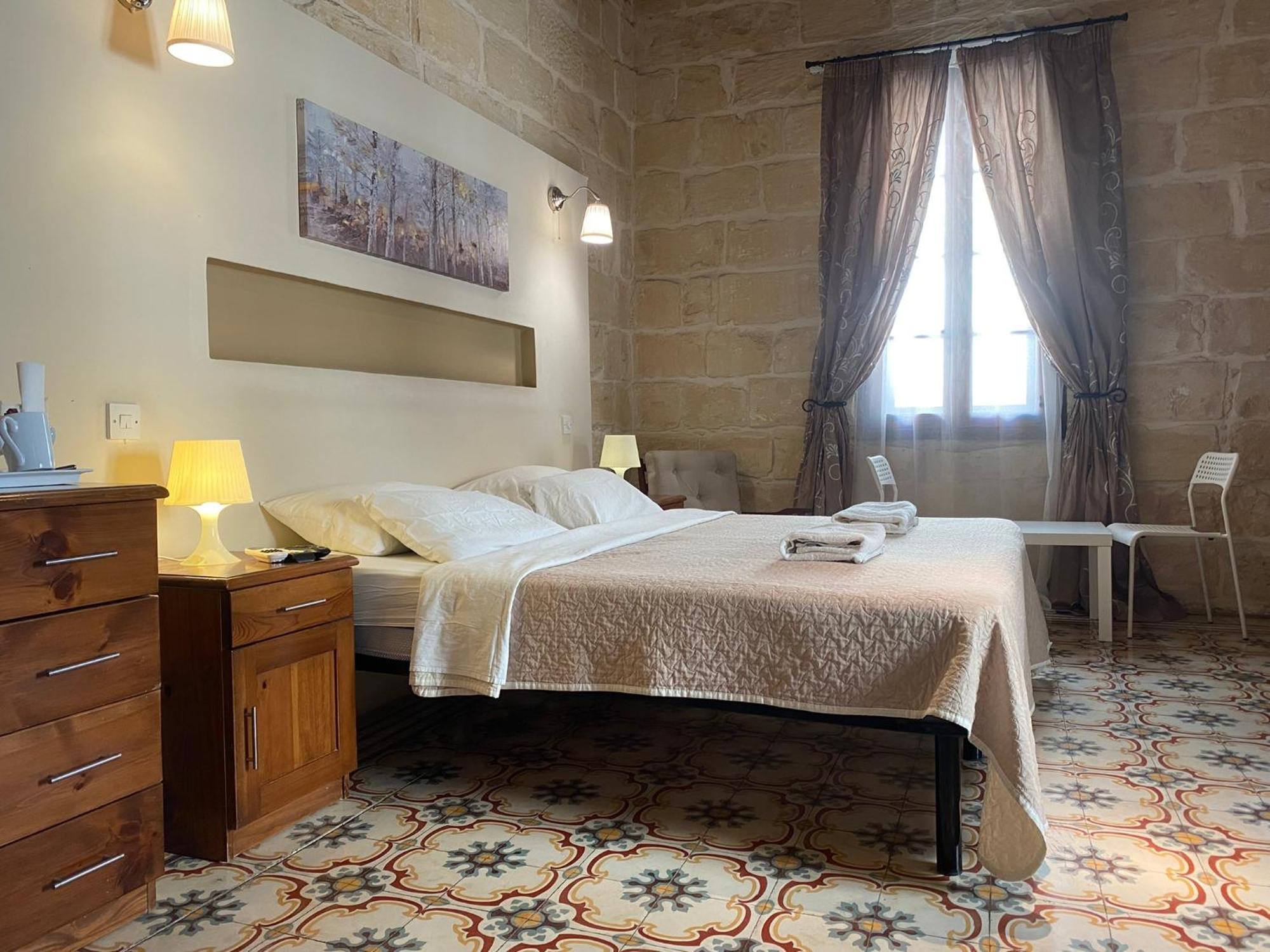 Xemx Hotel Qala Ngoại thất bức ảnh