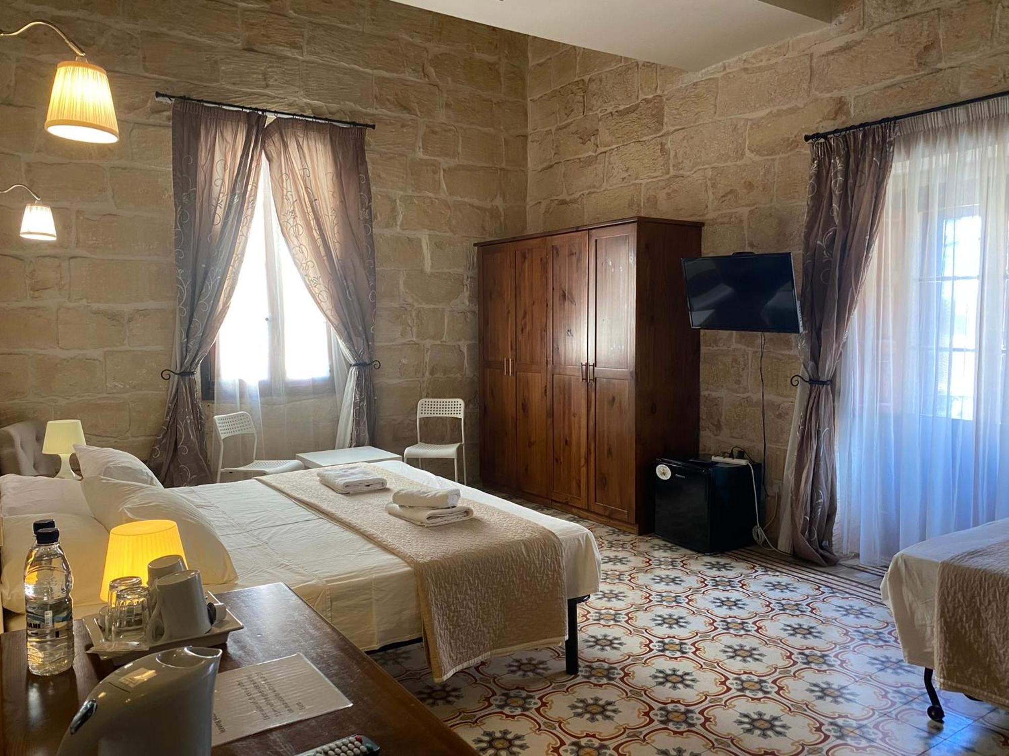 Xemx Hotel Qala Ngoại thất bức ảnh